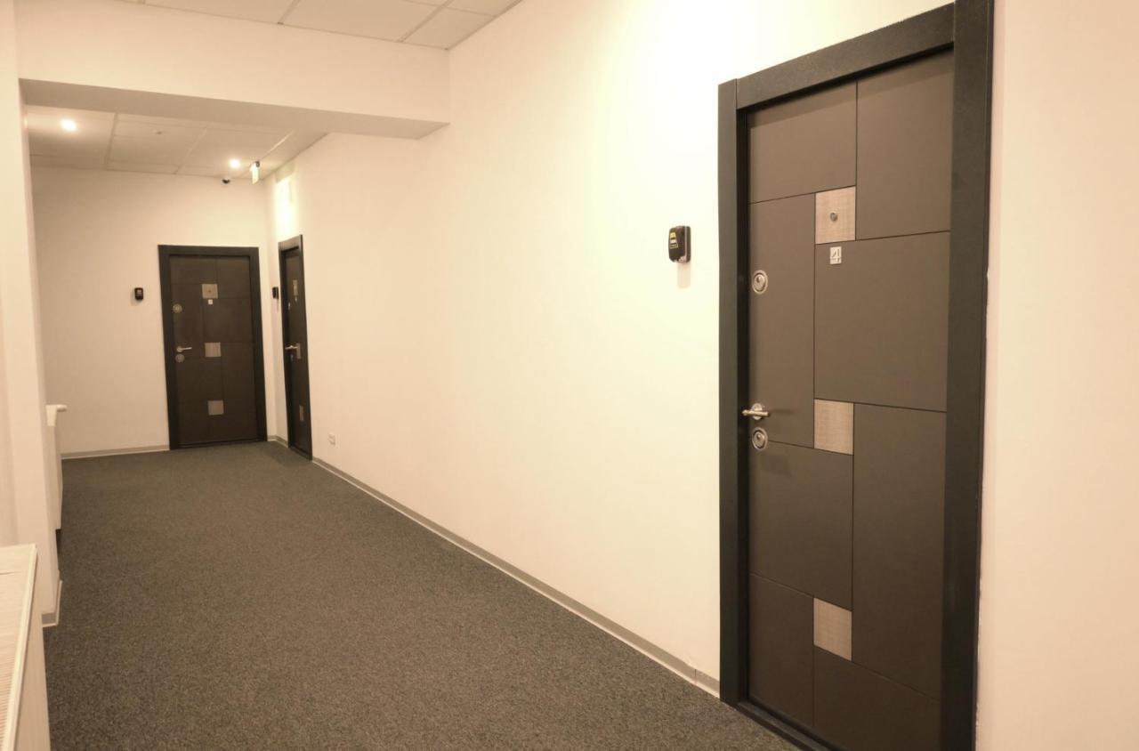 Luana Airport Apartments #4 Otopeni Buitenkant foto